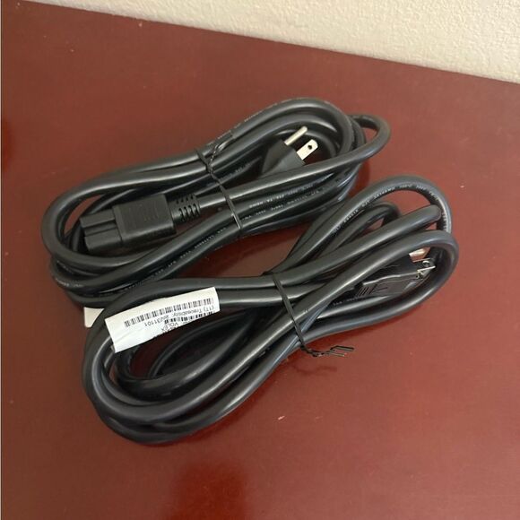 VOLEX BRAND - Power Service Equipment Cord 14-3 AWG, 78” 300 volt 105 Celsius. - Picture 2 of 3